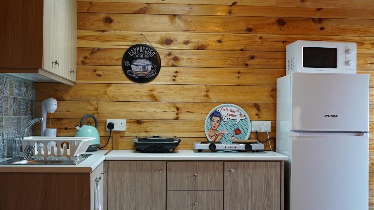 Happy Glamping Cy Villa Agios Theodoros Eksteriør billede